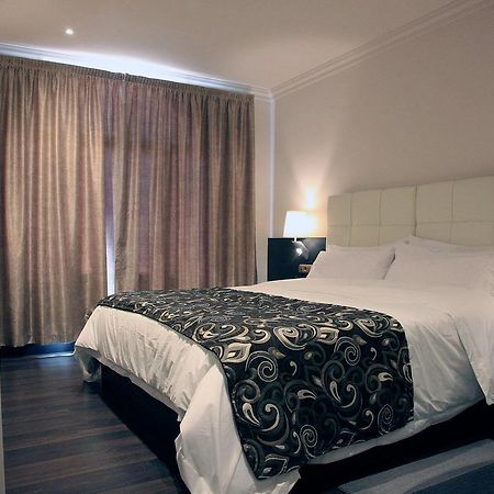 Avent Verahotel Zewnętrze zdjęcie
