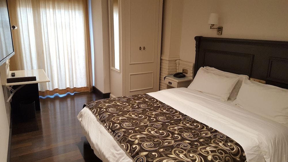 Avent Verahotel Zewnętrze zdjęcie