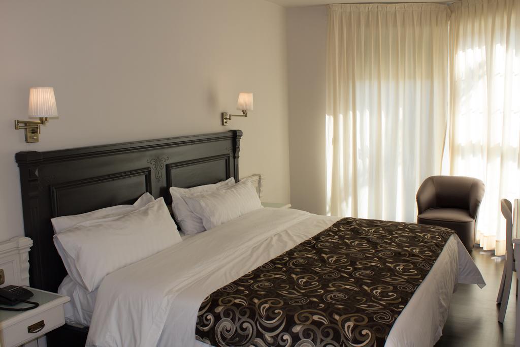 Avent Verahotel Zewnętrze zdjęcie
