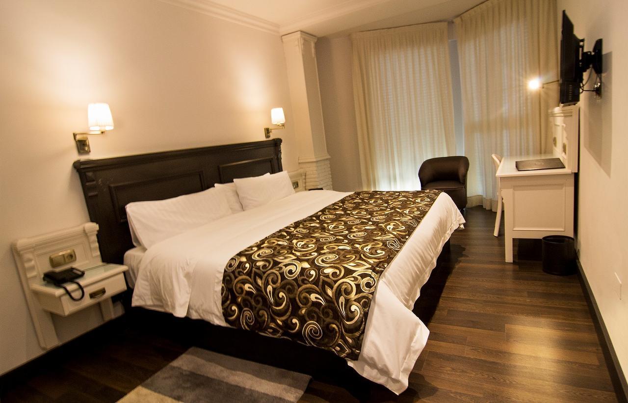 Avent Verahotel Zewnętrze zdjęcie